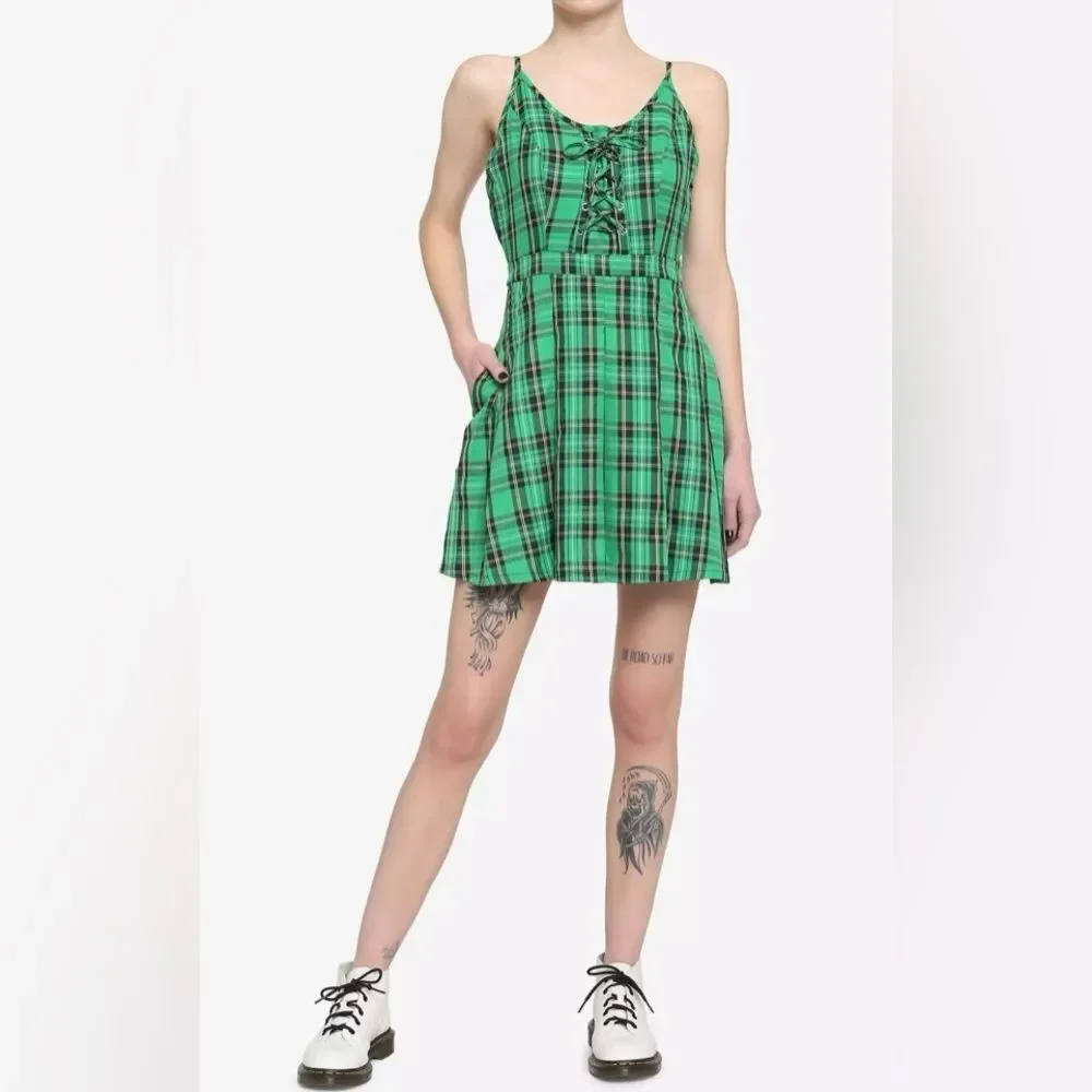 Hot TopicGreen Black Mini Sundress Sweetheart Neckline